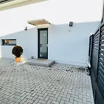 House Flow, 3 Room, Free 2 Parking