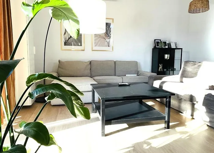 House Flow, 3 Room, Free 2 Parking