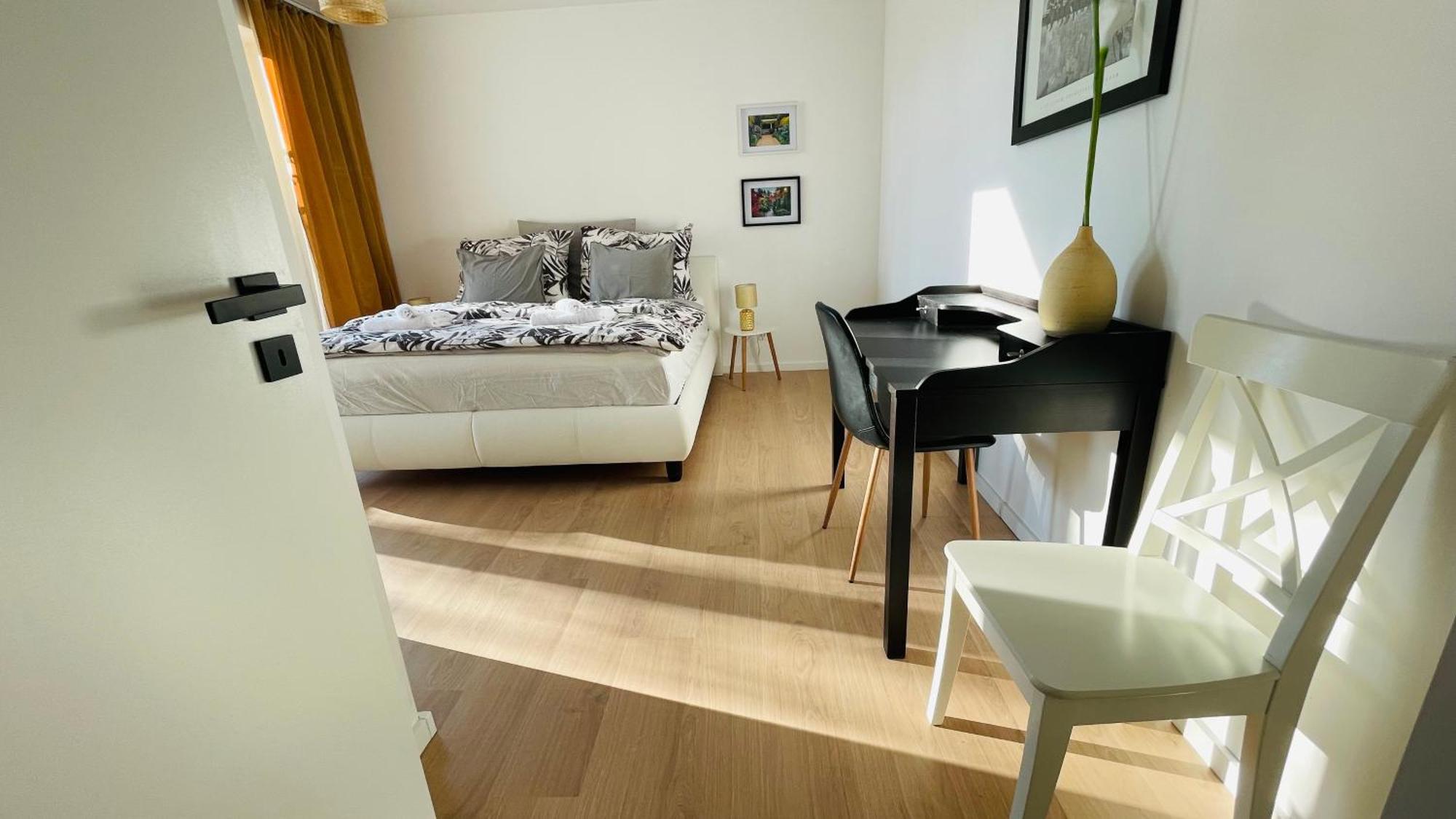 House Flow, 3 Room, Free 2 Parking Bratislava